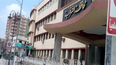 سقط أمام المدرسة.. وفاة موجه فجأة أثناء أداء عمله بالشرقية