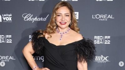 أبرزهم ليلى علوي ويسرا.. بدء توافد النجوم على حفل ختام مهرجان البحر الأحمر السينمائي | صور