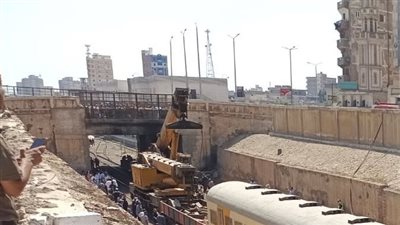 سقوط شاب من القطار في أبو حماد بالشرقية 