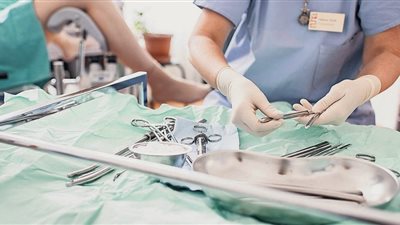 محامٍ: طبيب واقعة الإجهاض بكرداسة ارتكب جناية عقوبتها تصل للسجن 15 عامًا