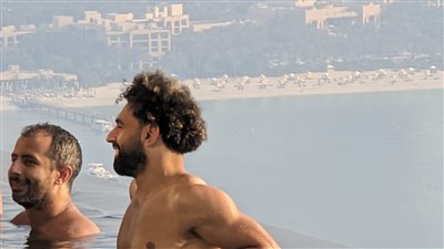 ننشر حقيقة صورة محمد صلاح مع سائح إسرائيلي في دبي |صور