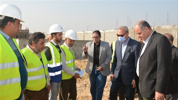 جانب من جولة المحافظ