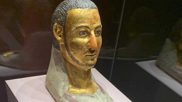 غطاء تابوت من العصر