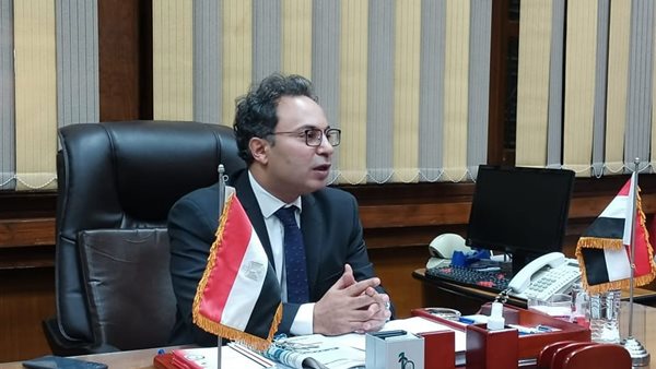  عميد دار علوم جامعة