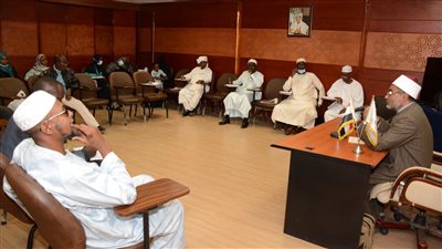 باحث بـ كبار العلماء لأئمة تشاد: جماعات التطرف تفتقر لتحصيل العلم من مصادره الصحيحة