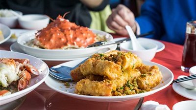  الجوزاء بارع في تحضير الحلويات.. أبرز 5 أبراج محبة للطعام