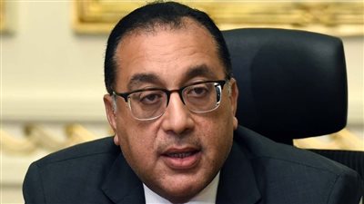 رئيس الوزراء يختتم زيارته إلى السويس بتفقد أعمال تطوير طريق السويس - العين السخنة