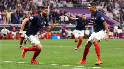 نتيجة مباراة إنجلترا وفرنسا.. الديوك تفوز بهدفين وتضرب موعدًا مع المغرب