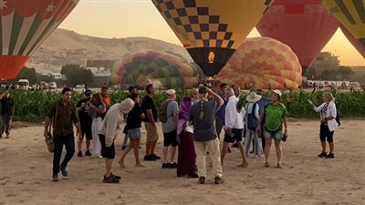 25 رحلة بالون طائر تحلق بسماء الأقصر على متنها 500 سائح