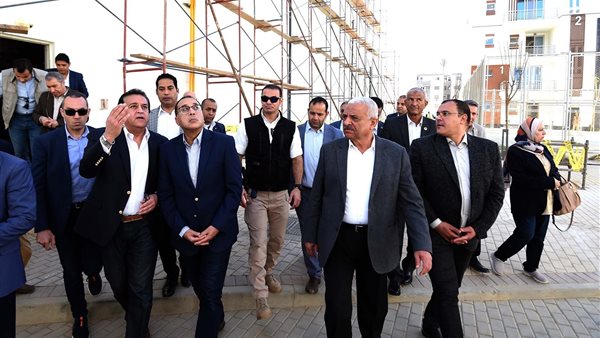 رئيس الوزراء يتفقد