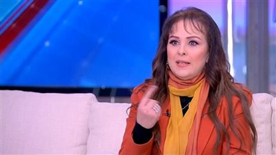 حنان شوقي: الحجاب اللي بجد موجود في آية وليضربن بخمرهن على جيوبهن وأنا مش بعري صدري 