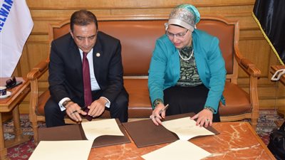 منصة فقهية وموسوعة للتشريعات.. توقيع بروتوكول تعاون بين حقوق حلوان والمطابع الأميرية | صور 