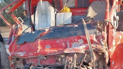 مصرع 4 أشخاص في تصادم سيارتين بصحراوي البحيرة | صور