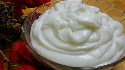 طريقة عمل الثومية السوري الأصلية للشاورما.. فيديو