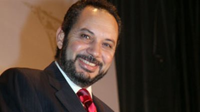 كمال أبو رية يكشف موعد بدء تصوير مشاهده في عملة نادرة بطولة نيللي كريم 