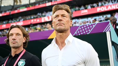 بعد التأهل لدور الـ 16.. تقارير: كوت ديفوار يتواصل مع رينارد لتدريب الفريق