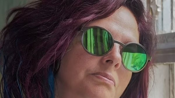 نظارة ذات ضوء أخضر