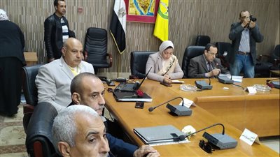 محافظ شمال سيناء يعلن إدخال جميع المنتجات إلى المحافظة مباشرة دون تدابير وتنسيق مسبق