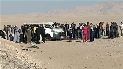 أغلبهم طالبات.. تفاصيل إصابة 15 شخصًا في انقلاب ميكروباص على صحراوي قنا | بث مباشر