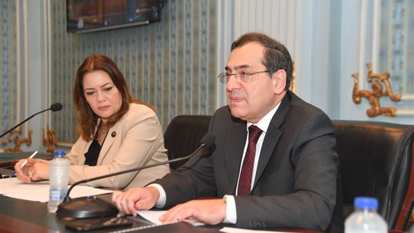  طارق الملا أمام