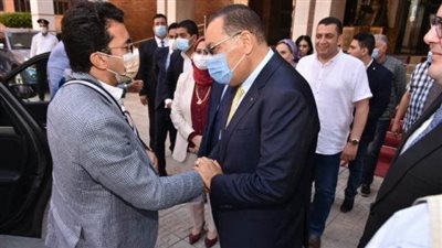 محافظ الشرقية يستقبل وزير الشباب والرياضة لتفقد منشآت شبابية في 3 مراكز