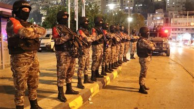 أعمال شغب واستشهاد عقيد والقبض على 44 شخصا وتحذير من الملك.. ماذا يحدث في المملكة الأردنية؟ 