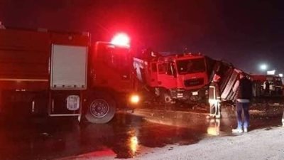 دون إصابات.. تفاصيل انقلاب سيارة تريلا محملة بالرمال على صحراوي الإسكندرية | بث مباشر