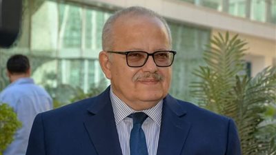 الخشت يعلن رفع درجة الاستعداد القصوى بمستشفيات جامعة القاهرة خلال إجازة عيد الأضحى 