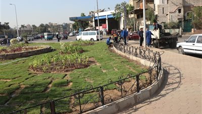 للحفاظ على المسطحات الخضراء.. نظافة القاهرة: تركيب أسوار حديدية على أطراف الحدائق بالميادين العامة 