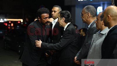 أحمد العوضي وهبة الأباصيري يقدمان واجب العزاء في والدة الكاتب الصحفي محمود المملوك