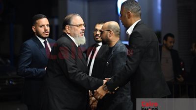 منتصر الزيات يقدم واجب العزاء في والدة الكاتب الصحفي محمود المملوك