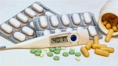 تعرضها للتلف.. تحرك برلماني بشأن اعتماد بعض المستشفيات على تخزين الأدوية في ثلاجات قديمة