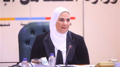 القباج تسلم جوائز الفائزين بمسابقة برنامج وزارة التضامن بالإذاعة المصرية خلال شهر رمضان | صور 