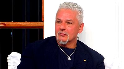 روبيرتو باجيو: جئت إلى قطر لمساندة الأرجنتين.. وميسي يحمل الفريق على عاتقه