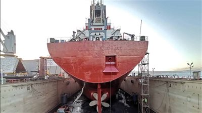 إصابة شخص في حريق بفندق سياحي عائم أثناء صيانته داخل ورشة بالأقصر