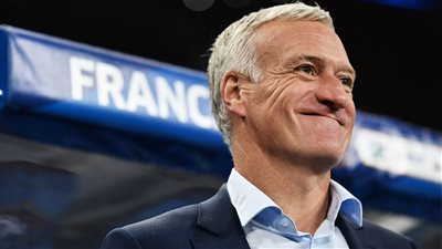 ديشامب: مبابي سيضطر إلى ارتداء القناع لبضعة أسابيع أو أشهر