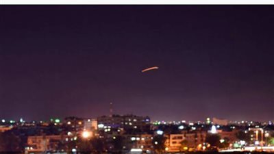 هجوم صاروخي للعدو الإسرائيلي يستهدف محيط دمشق