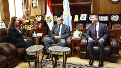 محافظ كفر الشيخ يستقبل نائب وزير الاتصالات لاستكمال خطة التحول الرقمي