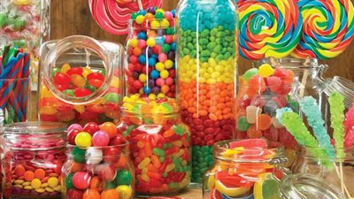 انتشار الحلوى مجهولة المصدر بين الأطفال تسيطر على نقاشات صناعة النواب اليوم