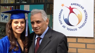 وفاة الفنان كمال سليمان في هولندا