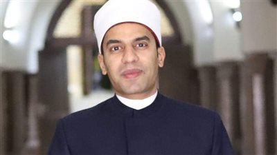 الأوقاف تختار خطيب السيدة نفيسة إمامًا مثاليًا لعام 2022