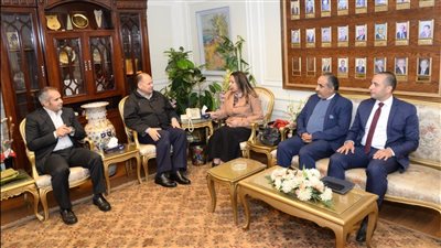 محافظ أسيوط ونائب وزير الاتصالات يبحثان خطة التطوير الرقمي للمحافظة