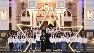 البابا تواضروس الثاني يرحب بوفد سياحي من مدرسة قبطية بكندا 