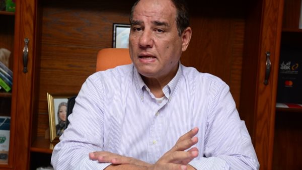 ثروت الزيني 