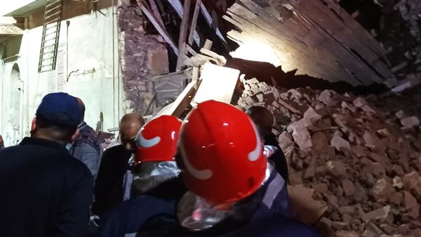 انهيار جزئي لعقار