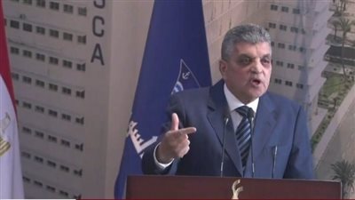 أسامة ربيع: أصول مرفق قناة السويس سيادية.. أما أصول الصندوق متاحة للاستثمار