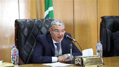 عقب إصابته بجلطة.. محافظا الفيوم وبني سويف يزوران أسامة القاضي للاطمئنان على حالته الصحية