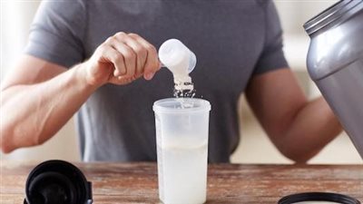 يستخدمها الرياضيون.. استشاري تغذية علاجية عن أضرار مادة Snus: تؤثر على القلب