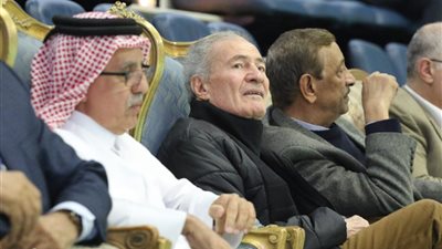 رئيس الاتحاد الدولي لكرة اليد يشهد مواجهة مصر وقطر الودية | صور