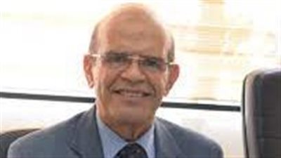 جامعة القاهرة تستبعد أحمد يوسف أستاذ العلاقات الدولية من احتفالية يوم العلم.. والدكتور: لا أعلم السبب